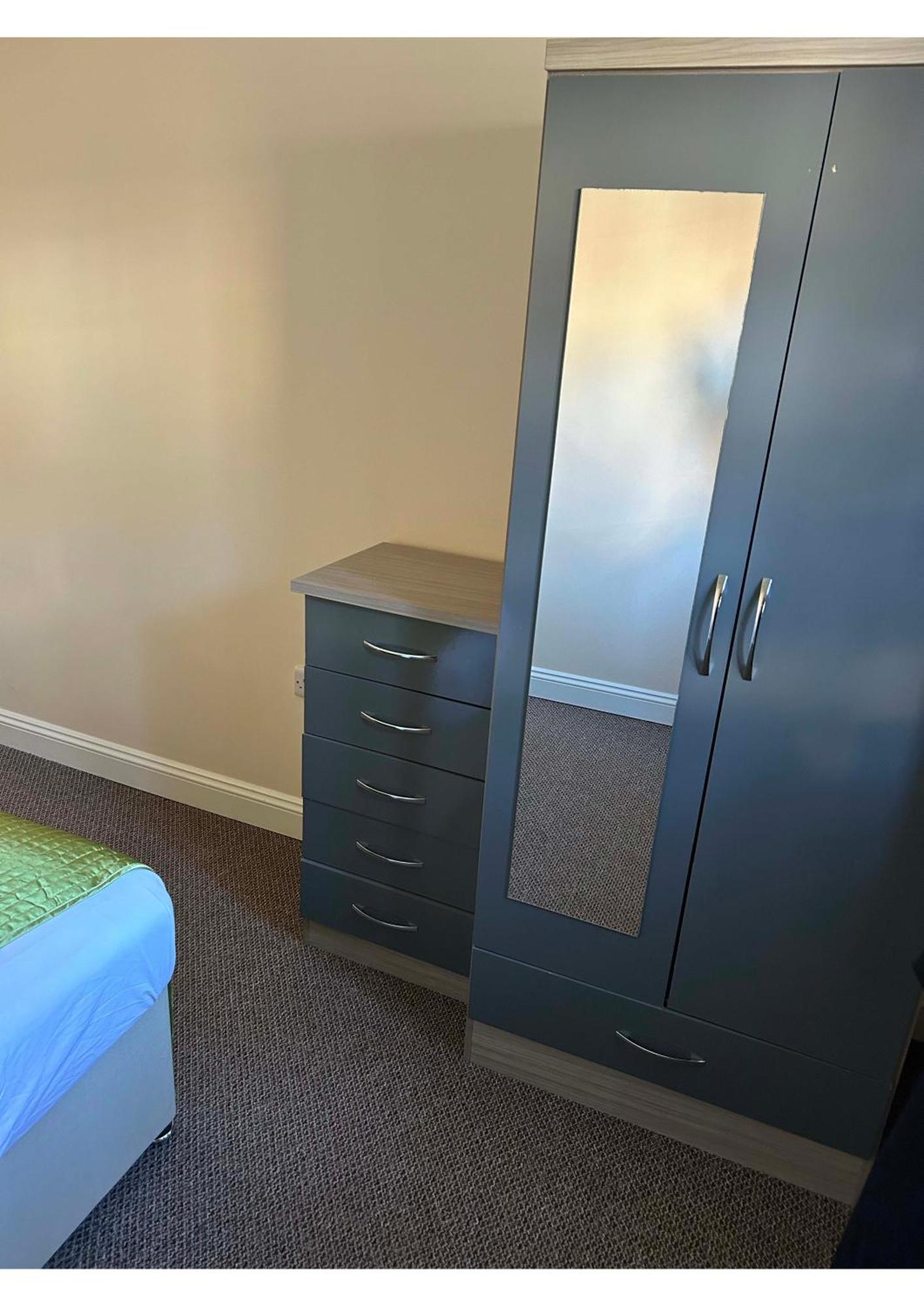 Millfields 3 Bedroom House Near Centre With Private Parking Holiday home Plymouth