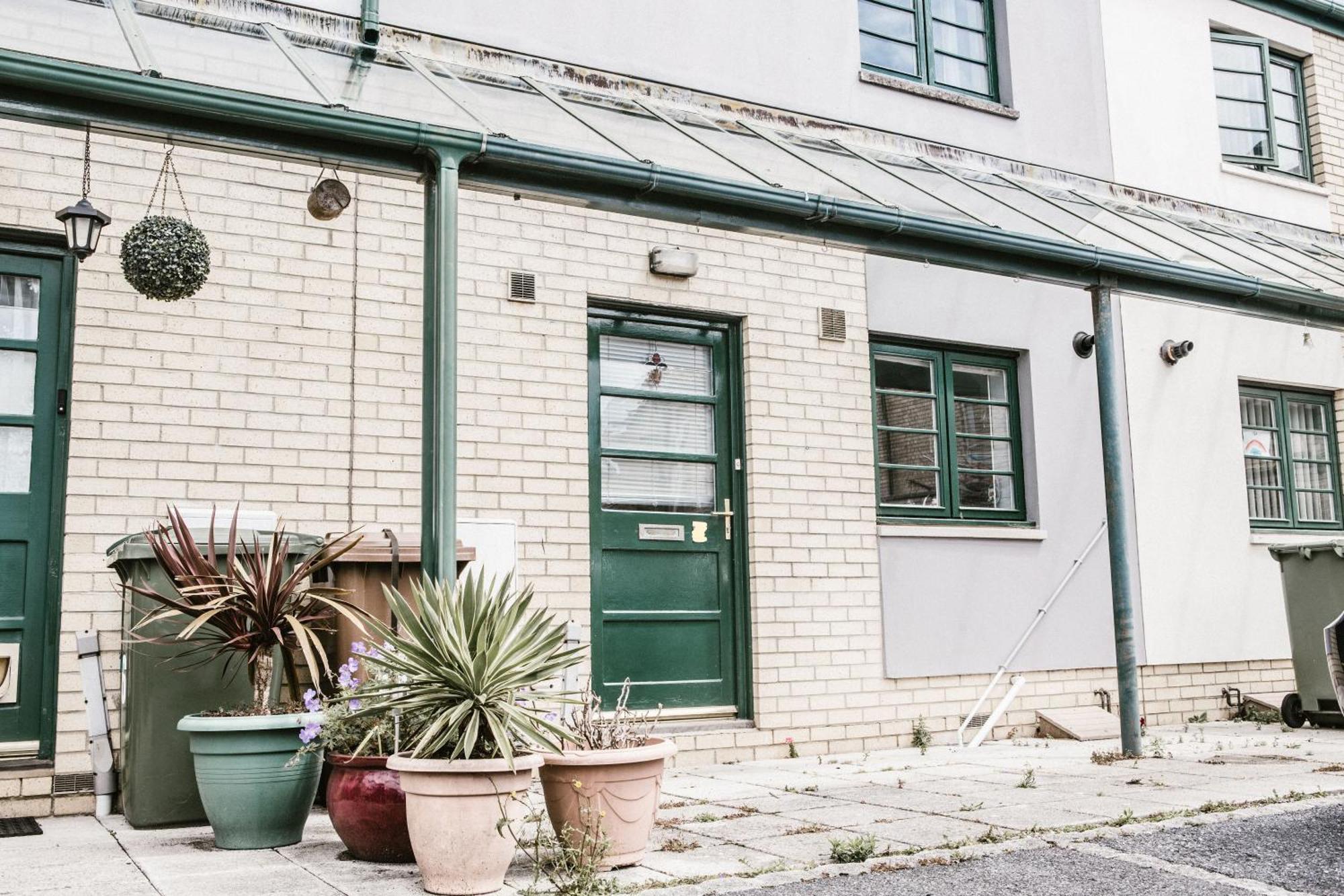 Millfields 3 Bedroom House Near Centre With Private Parking Holiday home Plymouth