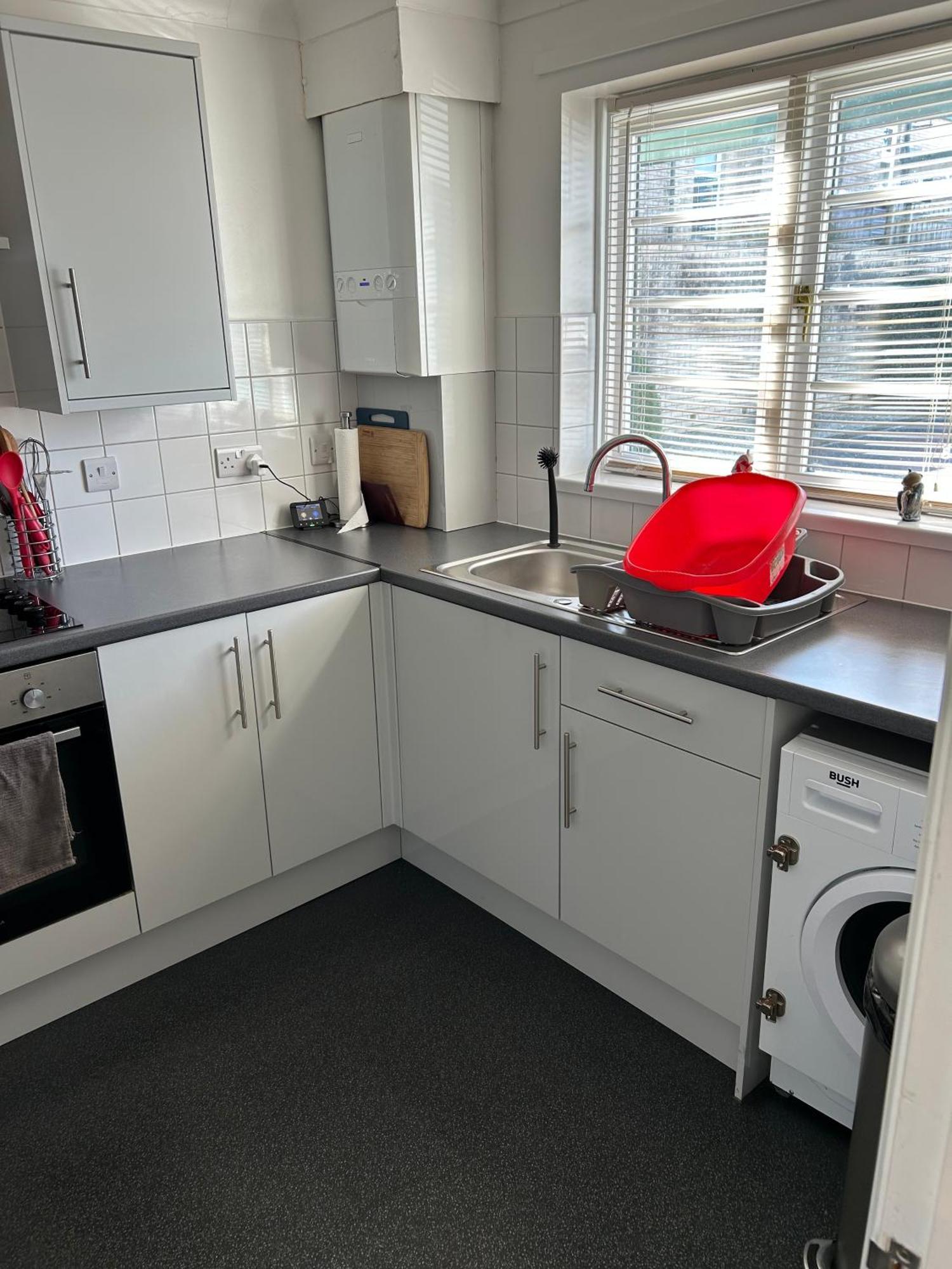 Millfields 3 Bedroom House Near Centre With Private Parking Plymouth