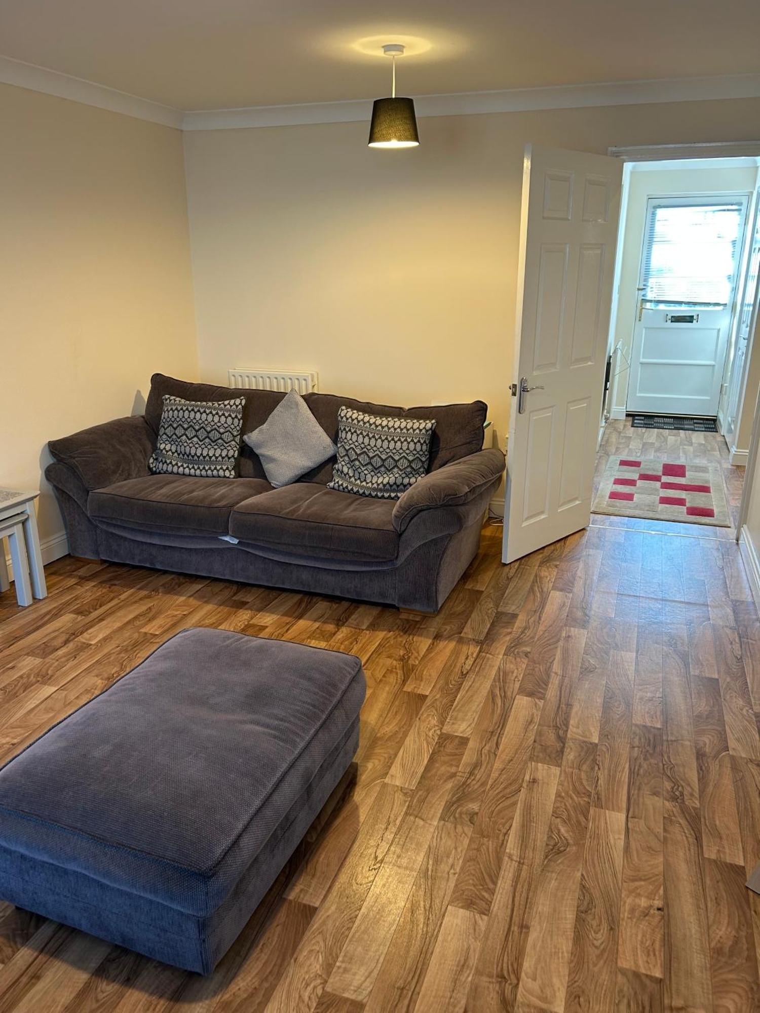 Millfields 3 Bedroom House Near Centre With Private Parking Holiday home *